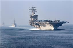 Tên lửa Iran rơi gần nơi tàu sân bay Mỹ hoạt động tại Trung Đông 